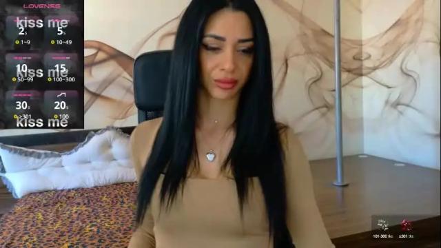 Image 6 of naomiscarlett Stream on Chaturbate on 1 month ago