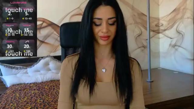 Image 8 of naomiscarlett Stream on Chaturbate on 1 month ago