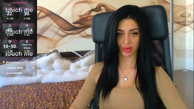 Image 8 of naomiscarlett Stream on Chaturbate on 1 month ago