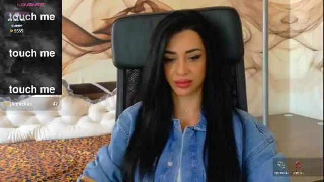 Image 12 of naomiscarlett Stream on Chaturbate on 1 month ago