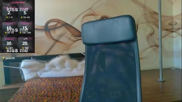 Image 11 of naomiscarlett Stream on Chaturbate on 27 days ago