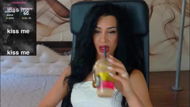 Image 12 of naomiscarlett Stream on Chaturbate on 2 months ago