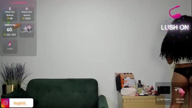 Image 12 of naomixjones1 Stream on Chaturbate on 22 days ago