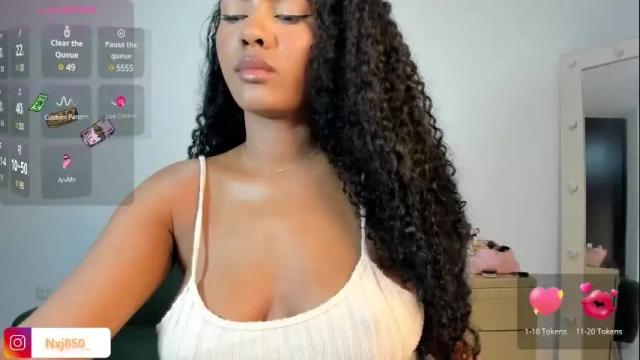 Image 4 of naomixjones1 Stream on Chaturbate on 1 month ago
