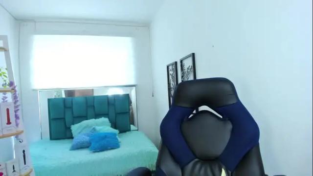 Image 3 of naomy777_ Stream on Chaturbate on 1 month ago