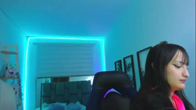 Image 3 of naomy777_ Stream on Chaturbate on 1 month ago