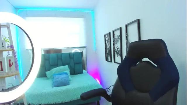 Image 2 of naomy777_ Stream on Chaturbate on 1 month ago
