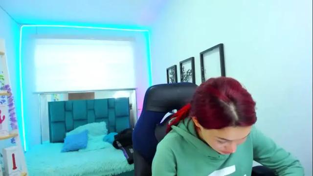 Image 3 of naomy777_ Stream on Chaturbate on 1 month ago