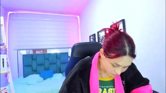 Image 12 of naomy777_ Stream on Chaturbate on 22 days ago