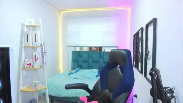 Image 10 of naomy777_ Stream on Chaturbate on 2 days ago