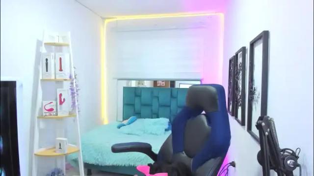 Image 12 of naomy777_ Stream on Chaturbate on 2 days ago