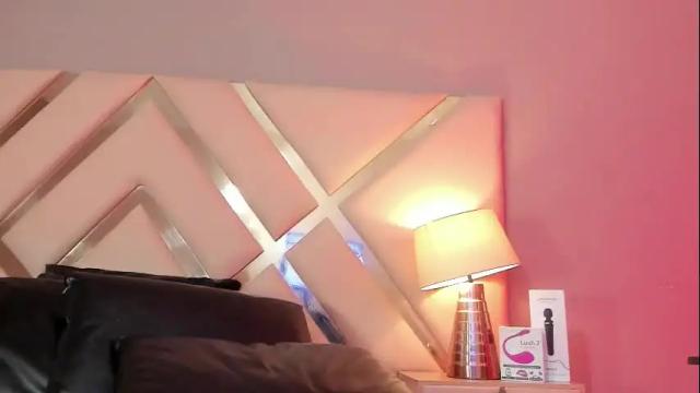 Image 8 of naomyrivera Stream on Chaturbate on 8 days ago