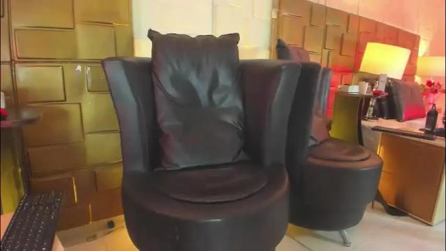 Image 11 of naomyrivera Stream on Chaturbate on 1 month ago