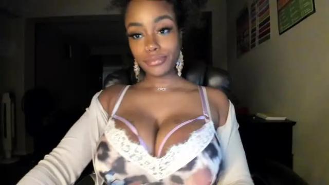Image 2 of napudi1 Stream on Chaturbate on 16 months ago