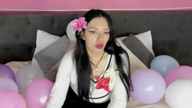 Image 12 of nara_coleman Stream on Chaturbate on 19 months ago