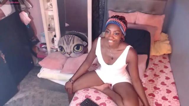 Image 3 of nashaabara Stream on Chaturbate on 13 months ago