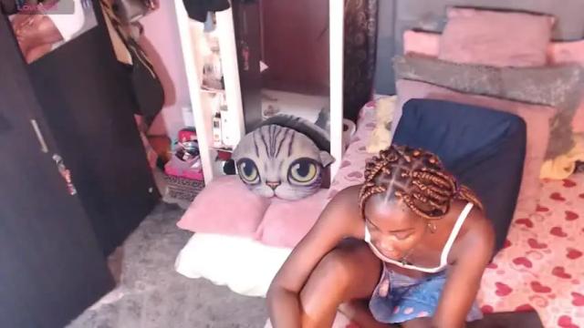 Image 12 of nashaabara Stream on Chaturbate on 18 months ago