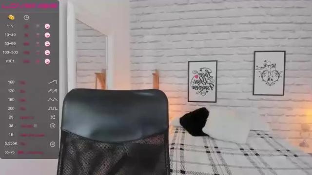 Image 3 of nashi_raa Stream on Chaturbate on 21 months ago