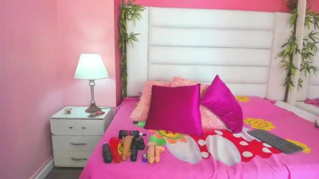 Image 11 of nashlymilf Stream on Chaturbate on 13 months ago