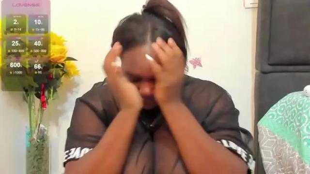 Image 3 of nassaumi12_ Stream on Chaturbate on 17 months ago