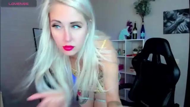 Image 6 of nastasya_cute Stream on Chaturbate on 2 months ago