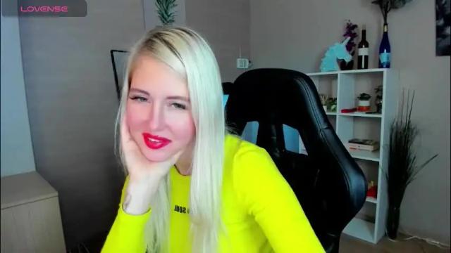 Image 8 of nastasya_cute Stream on Chaturbate on 1 month ago