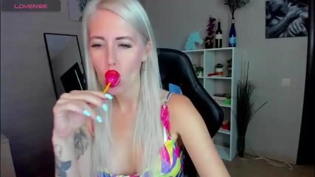Image 2 of nastasya_cute Stream on Chaturbate on 1 month ago
