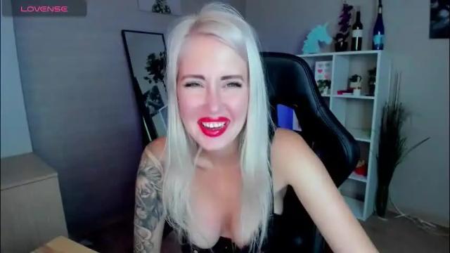 Image 11 of nastasya_cute Stream on Chaturbate on 1 month ago