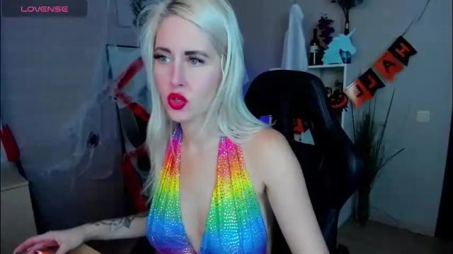 Image 8 of nastasya_cute Stream on Chaturbate on 2 days ago