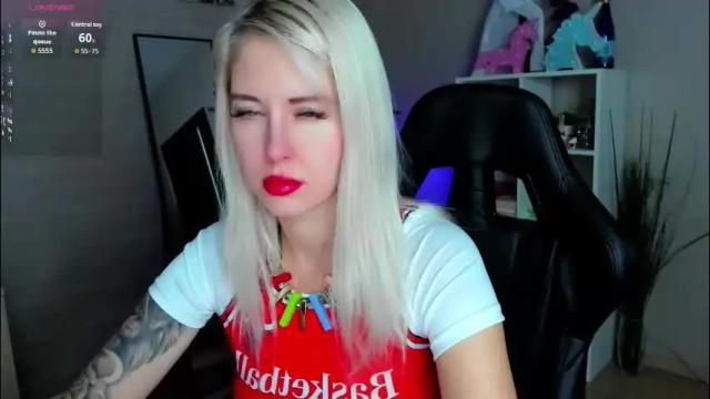 Image 2 of nastasya_cute Stream on Chaturbate on 2 months ago