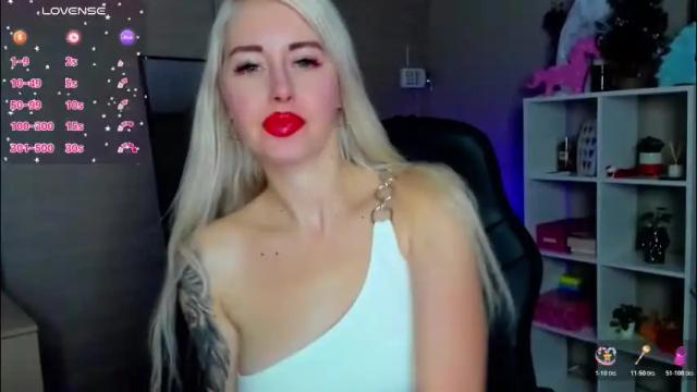 Image 3 of nastasya_cute Stream on Chaturbate on 17 days ago