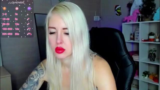 Image 8 of nastasya_cute Stream on Chaturbate on 17 days ago