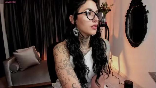 Image 8 of nasty_alice1 Stream on Chaturbate on 2 months ago