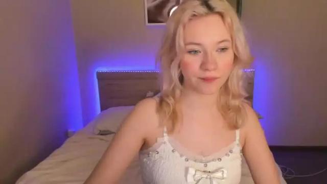 Image 4 of nastya_odina Stream on Chaturbate on 15 months ago