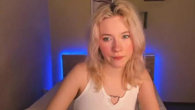 Image 2 of nastya_odina Stream on Chaturbate on 15 months ago