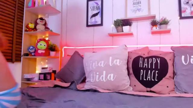 Image 2 of nata_villalobos Stream on Chaturbate on 15 months ago