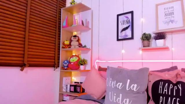 Image 3 of nata_villalobos Stream on Chaturbate on 13 months ago