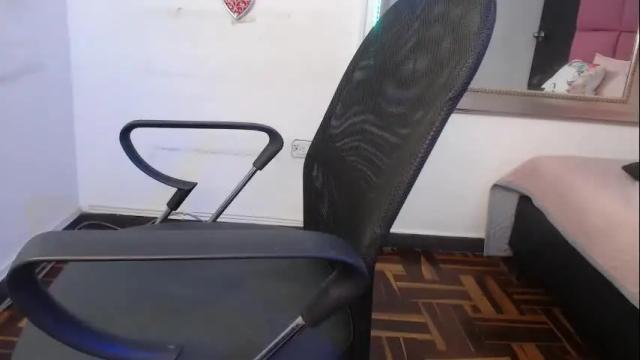 Image 12 of natacha_tylor Stream on Chaturbate on 1 month ago
