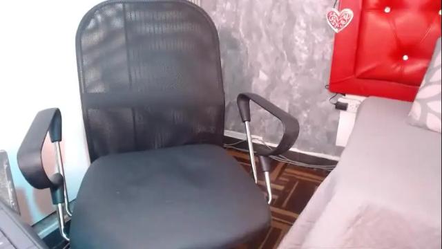 Image 3 of natacha_tylor Stream on Chaturbate on 23 days ago