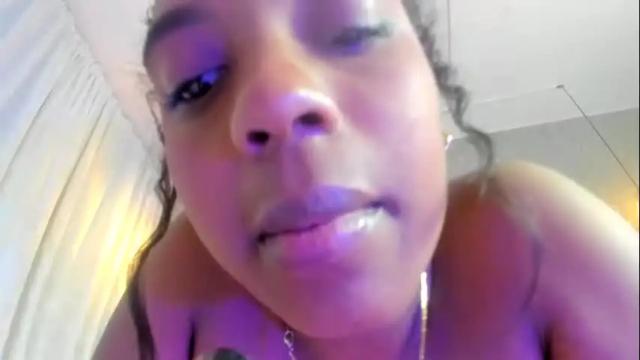 Image 12 of natali___ Stream on Chaturbate on 13 days ago
