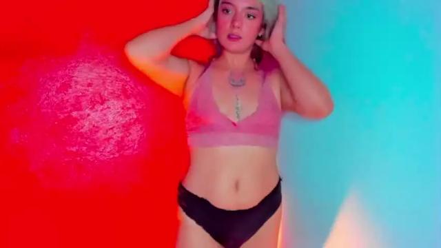 Image 8 of natalia_33 Stream on Chaturbate on 14 months ago