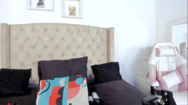 Image 3 of natalia_collinslim Stream on Chaturbate on 1 month ago
