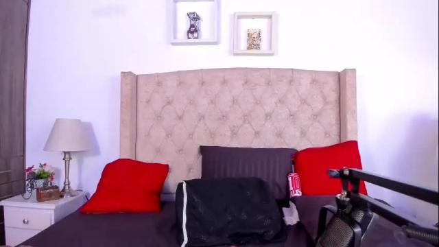Image 2 of natalia_collinslim Stream on Chaturbate on 22 days ago