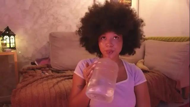 Image 3 of natalia_curlyx Stream on Chaturbate on 1 month ago