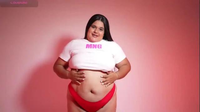 Image 3 of natalia_curvy1 Stream on Chaturbate on 3 months ago