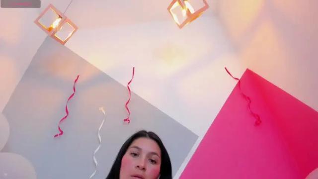 Image 8 of natalia_ferreira Stream on Chaturbate on 14 months ago