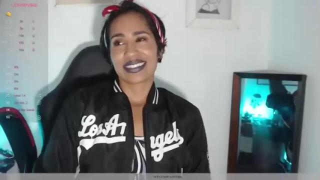 Image 10 of natalia_nylon Stream on Chaturbate on 16 months ago