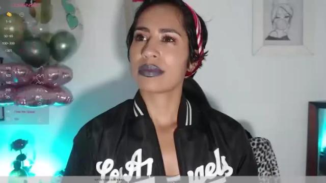 Image 8 of natalia_nylon Stream on Chaturbate on 16 months ago