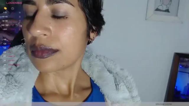 Image 12 of natalia_nylon Stream on Chaturbate on 16 months ago