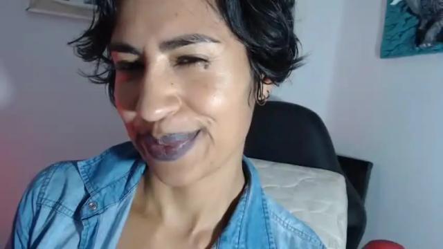 Image 12 of natalia_nylon Stream on Chaturbate on 16 months ago